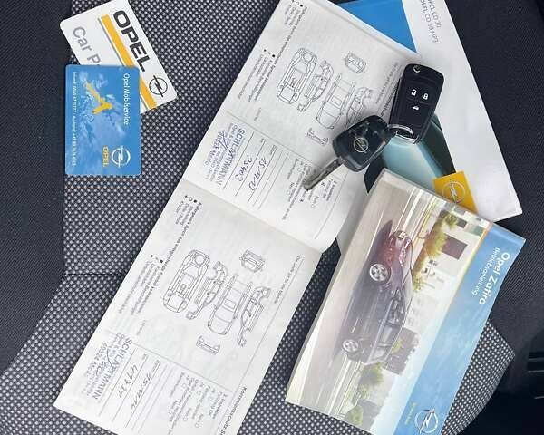 Черный Опель Зафира, объемом двигателя 1.6 л и пробегом 221 тыс. км за 6999 $, фото 74 на Automoto.ua