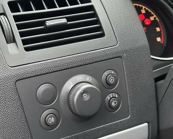 Чорний Опель Зафіра, об'ємом двигуна 1.8 л та пробігом 166 тис. км за 7900 $, фото 22 на Automoto.ua