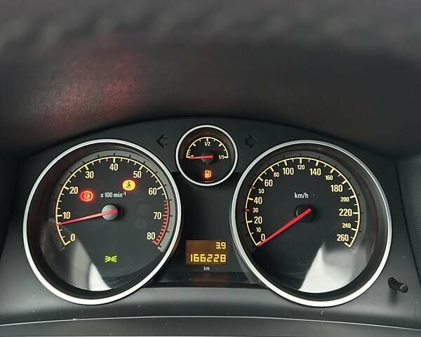 Чорний Опель Зафіра, об'ємом двигуна 1.8 л та пробігом 166 тис. км за 7900 $, фото 25 на Automoto.ua