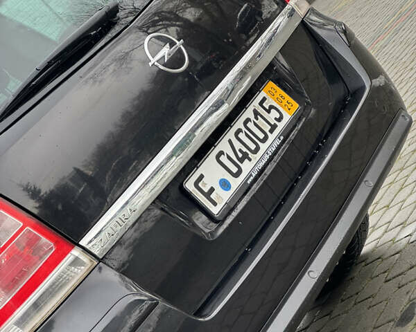 Черный Опель Зафира, объемом двигателя 1.8 л и пробегом 247 тыс. км за 7599 $, фото 19 на Automoto.ua