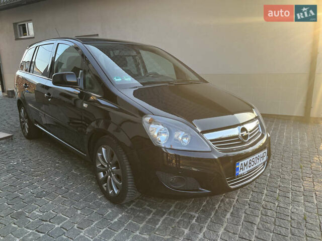 Черный Опель Зафира, объемом двигателя 0 л и пробегом 209 тыс. км за 8700 $, фото 4 на Automoto.ua