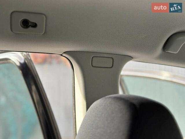 Чорний Опель Зафіра, об'ємом двигуна 1.8 л та пробігом 210 тис. км за 8199 $, фото 86 на Automoto.ua