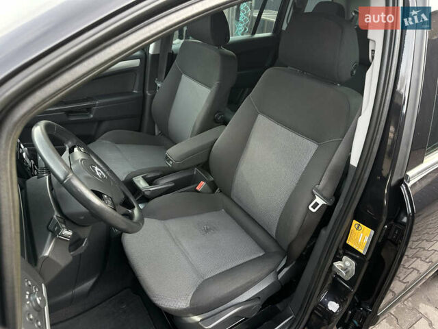 Чорний Опель Зафіра, об'ємом двигуна 1.8 л та пробігом 210 тис. км за 8199 $, фото 50 на Automoto.ua