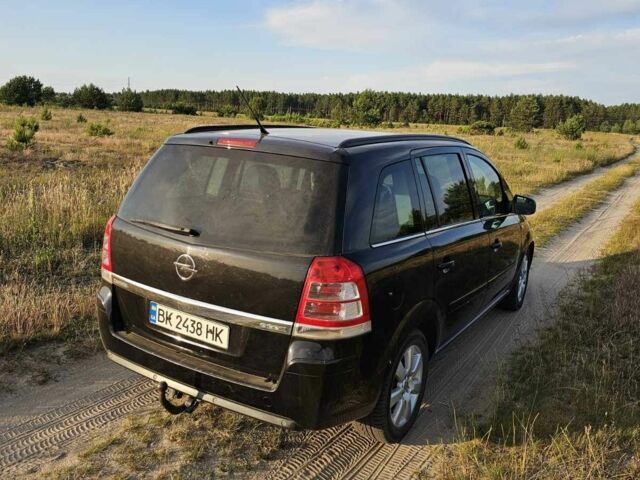 Чорний Опель Зафіра, об'ємом двигуна 1.7 л та пробігом 205 тис. км за 6700 $, фото 6 на Automoto.ua