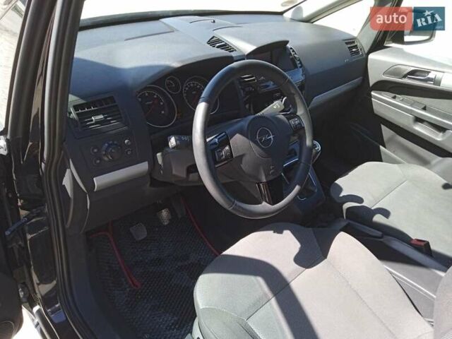 Чорний Опель Зафіра, об'ємом двигуна 1.7 л та пробігом 220 тис. км за 7750 $, фото 35 на Automoto.ua