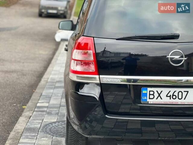 Черный Опель Зафира, объемом двигателя 1.6 л и пробегом 221 тыс. км за 7399 $, фото 34 на Automoto.ua