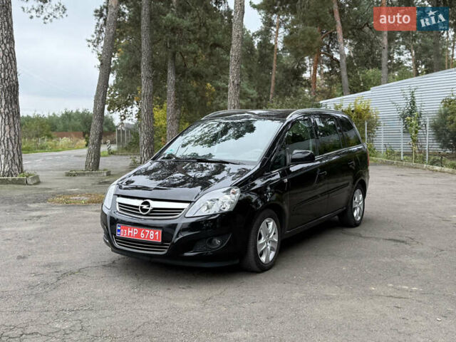 Черный Опель Зафира, объемом двигателя 1.6 л и пробегом 177 тыс. км за 7700 $, фото 1 на Automoto.ua