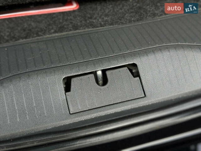 Чорний Опель Зафіра, об'ємом двигуна 1.8 л та пробігом 210 тис. км за 8199 $, фото 75 на Automoto.ua