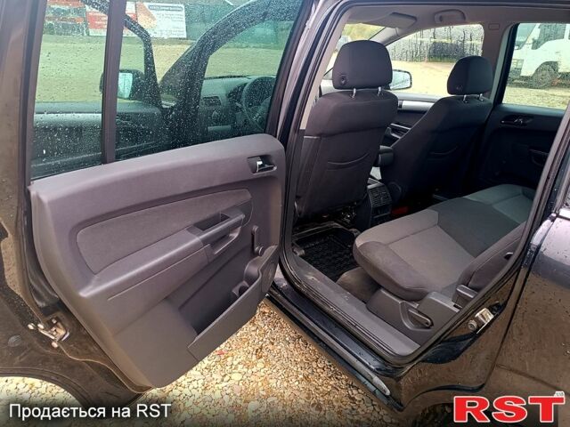 Чорний Опель Зафіра, об'ємом двигуна 1.7 л та пробігом 0 тис. км за 6000 $, фото 4 на Automoto.ua