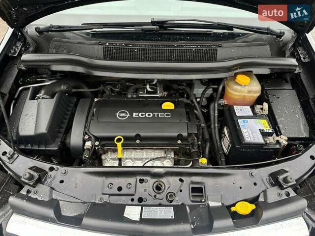 Черный Опель Зафира, объемом двигателя 1.6 л и пробегом 177 тыс. км за 7600 $, фото 15 на Automoto.ua