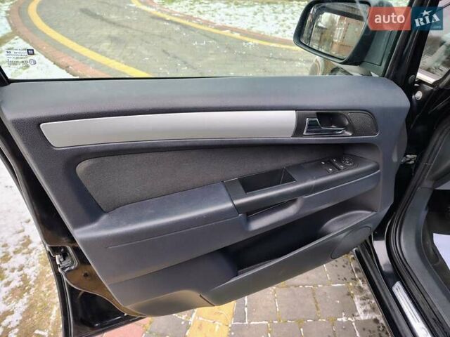 Черный Опель Зафира, объемом двигателя 1.6 л и пробегом 245 тыс. км за 5800 $, фото 35 на Automoto.ua