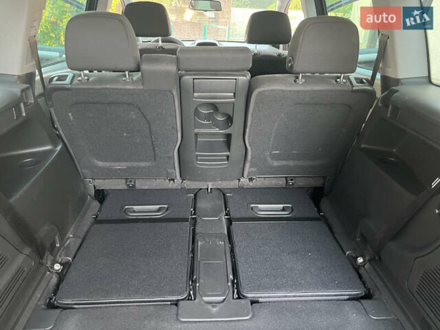 Черный Опель Зафира, объемом двигателя 0 л и пробегом 209 тыс. км за 8700 $, фото 10 на Automoto.ua