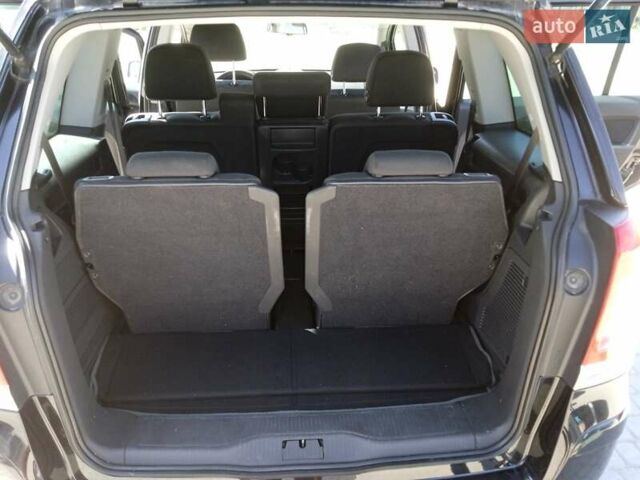 Чорний Опель Зафіра, об'ємом двигуна 1.7 л та пробігом 220 тис. км за 7750 $, фото 44 на Automoto.ua