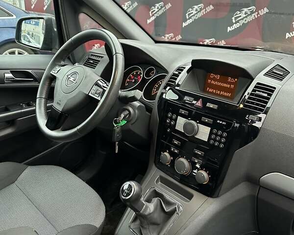 Чорний Опель Зафіра, об'ємом двигуна 1.8 л та пробігом 166 тис. км за 7900 $, фото 26 на Automoto.ua