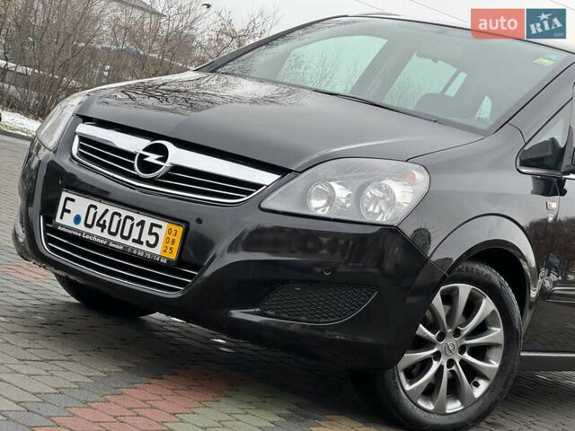 Черный Опель Зафира, объемом двигателя 1.8 л и пробегом 247 тыс. км за 7599 $, фото 7 на Automoto.ua
