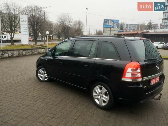 Черный Опель Зафира, объемом двигателя 1.7 л и пробегом 244 тыс. км за 7650 $, фото 6 на Automoto.ua