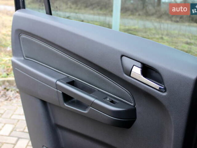 Черный Опель Зафира, объемом двигателя 1.8 л и пробегом 220 тыс. км за 7499 $, фото 38 на Automoto.ua