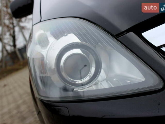 Черный Опель Зафира, объемом двигателя 1.8 л и пробегом 220 тыс. км за 6999 $, фото 19 на Automoto.ua