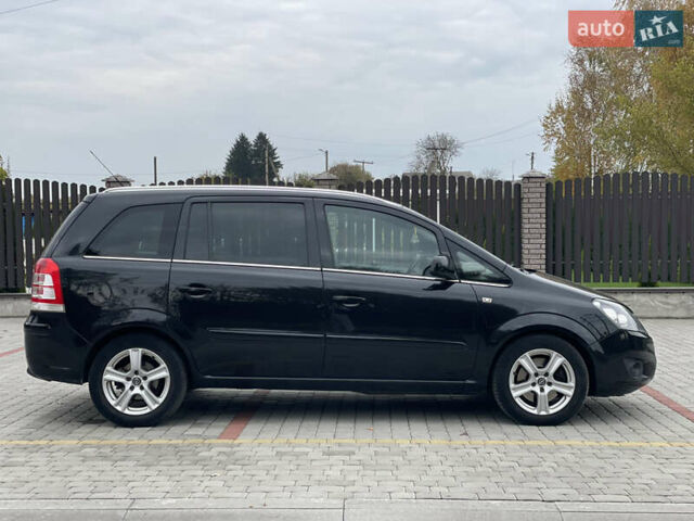 Черный Опель Зафира, объемом двигателя 1.7 л и пробегом 278 тыс. км за 7300 $, фото 8 на Automoto.ua