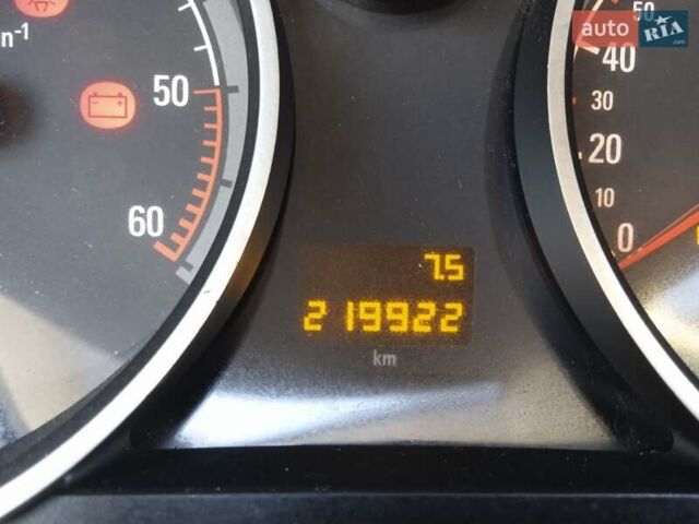 Чорний Опель Зафіра, об'ємом двигуна 1.7 л та пробігом 220 тис. км за 7750 $, фото 41 на Automoto.ua