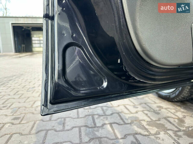 Чорний Опель Зафіра, об'ємом двигуна 1.8 л та пробігом 210 тис. км за 8199 $, фото 43 на Automoto.ua