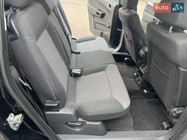 Черный Опель Зафира, объемом двигателя 1.6 л и пробегом 221 тыс. км за 7399 $, фото 56 на Automoto.ua