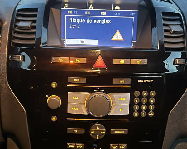 Черный Опель Зафира, объемом двигателя 1.7 л и пробегом 206 тыс. км за 8300 $, фото 8 на Automoto.ua