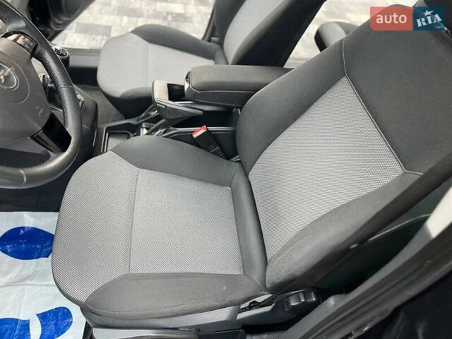 Черный Опель Зафира, объемом двигателя 1.6 л и пробегом 221 тыс. км за 6999 $, фото 55 на Automoto.ua