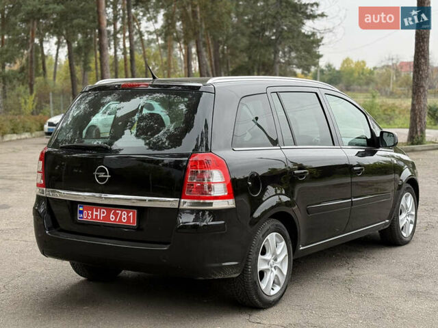 Черный Опель Зафира, объемом двигателя 1.6 л и пробегом 177 тыс. км за 7700 $, фото 11 на Automoto.ua