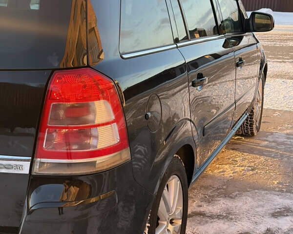 Черный Опель Зафира, объемом двигателя 1.7 л и пробегом 281 тыс. км за 6999 $, фото 10 на Automoto.ua