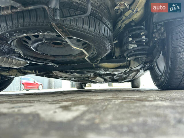 Чорний Опель Зафіра, об'ємом двигуна 1.8 л та пробігом 210 тис. км за 8199 $, фото 23 на Automoto.ua