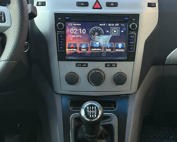 Черный Опель Зафира, объемом двигателя 1.7 л и пробегом 281 тыс. км за 6999 $, фото 38 на Automoto.ua