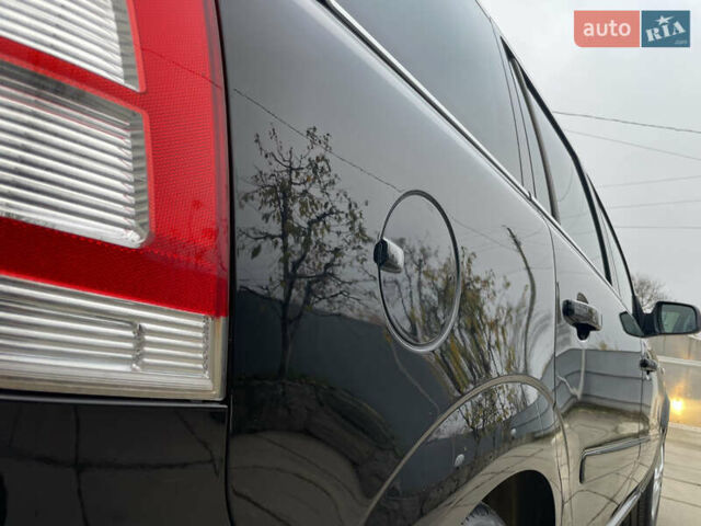 Черный Опель Зафира, объемом двигателя 1.7 л и пробегом 260 тыс. км за 6999 $, фото 9 на Automoto.ua