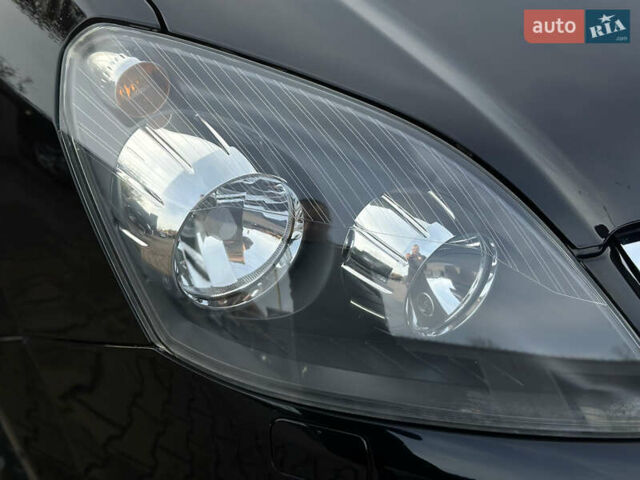 Чорний Опель Зафіра, об'ємом двигуна 1.8 л та пробігом 210 тис. км за 8199 $, фото 33 на Automoto.ua