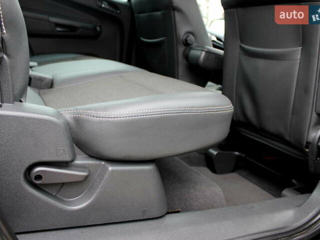 Черный Опель Зафира, объемом двигателя 1.8 л и пробегом 220 тыс. км за 7499 $, фото 45 на Automoto.ua