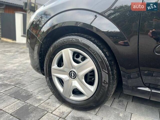 Черный Опель Зафира, объемом двигателя 1.6 л и пробегом 221 тыс. км за 7399 $, фото 29 на Automoto.ua