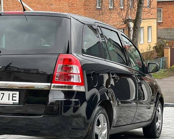 Черный Опель Зафира, объемом двигателя 1.6 л и пробегом 221 тыс. км за 6999 $, фото 9 на Automoto.ua