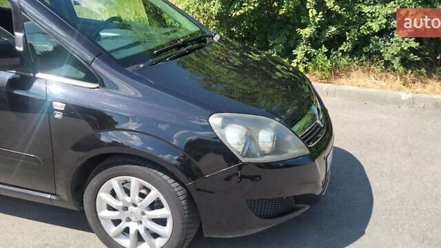 Чорний Опель Зафіра, об'ємом двигуна 1.7 л та пробігом 280 тис. км за 7250 $, фото 9 на Automoto.ua