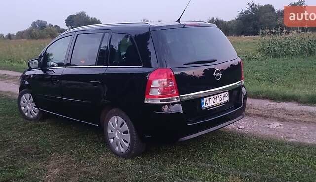 Чорний Опель Зафіра, об'ємом двигуна 1.7 л та пробігом 215 тис. км за 7500 $, фото 9 на Automoto.ua
