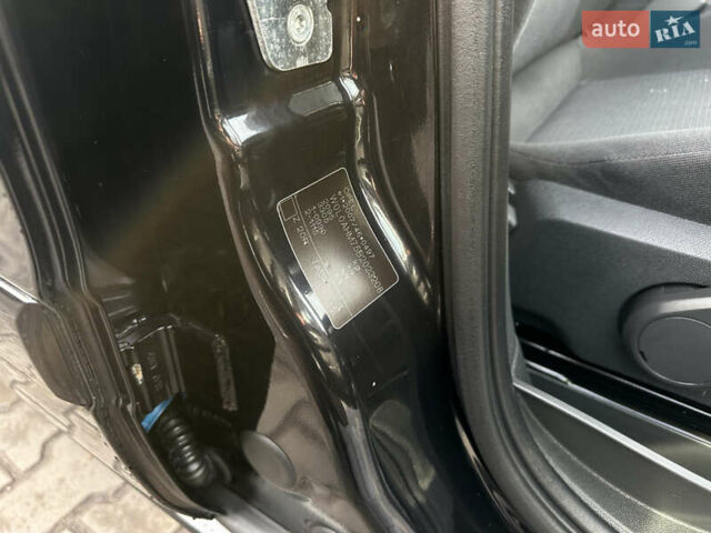 Чорний Опель Зафіра, об'ємом двигуна 1.8 л та пробігом 210 тис. км за 8199 $, фото 95 на Automoto.ua