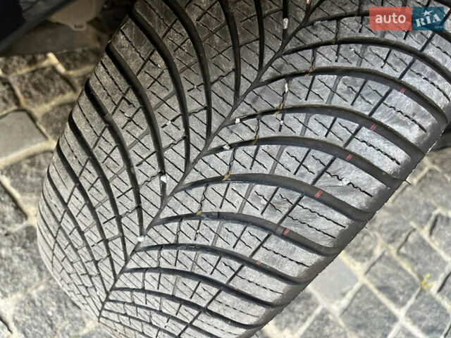 Черный Опель Зафира, объемом двигателя 0 л и пробегом 209 тыс. км за 8700 $, фото 28 на Automoto.ua