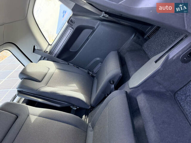 Черный Опель Зафира, объемом двигателя 1.8 л и пробегом 213 тыс. км за 7700 $, фото 96 на Automoto.ua