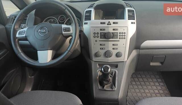 Опель Зафира 2012 в Хмельницком на Automoto.ua Черный Опель Зафира, объемом двигателя 1.7 л и пробегом 227 тыс. км за 8100 $, фото 10 на Automoto.ua