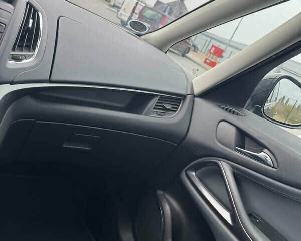 Опель Зафира 2012 в Луцке на Automoto.ua Черный Опель Зафира, объемом двигателя 1.96 л и пробегом 283 тыс. км за 11500 $, фото 15 на Automoto.ua