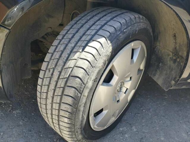 Черный Опель Зафира, объемом двигателя 1.6 л и пробегом 220 тыс. км за 6500 $, фото 21 на Automoto.ua