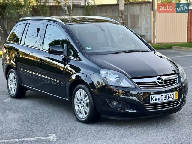 Чорний Опель Зафіра, об'ємом двигуна 1.7 л та пробігом 209 тис. км за 7950 $, фото 19 на Automoto.ua