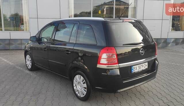 Опель Зафира 2012 в Хмельницком на Automoto.ua Черный Опель Зафира, объемом двигателя 1.7 л и пробегом 227 тыс. км за 8100 $, фото 3 на Automoto.ua