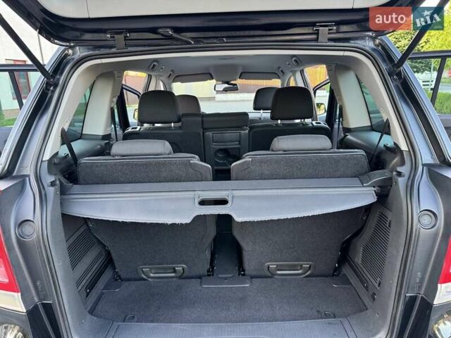 Чорний Опель Зафіра, об'ємом двигуна 1.7 л та пробігом 209 тис. км за 7950 $, фото 47 на Automoto.ua