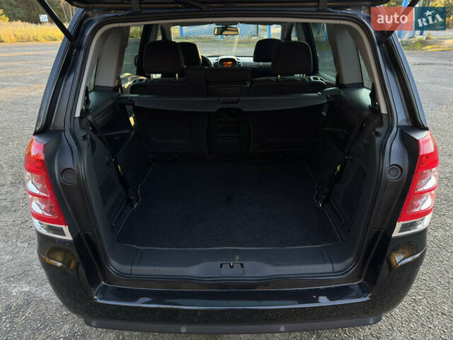 Черный Опель Зафира, объемом двигателя 1.7 л и пробегом 189 тыс. км за 8350 $, фото 101 на Automoto.ua