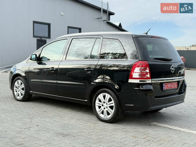 Черный Опель Зафира, объемом двигателя 1.8 л и пробегом 213 тыс. км за 7700 $, фото 7 на Automoto.ua